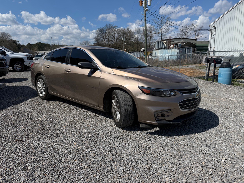 2018 Chevrolet Malibu Image 2