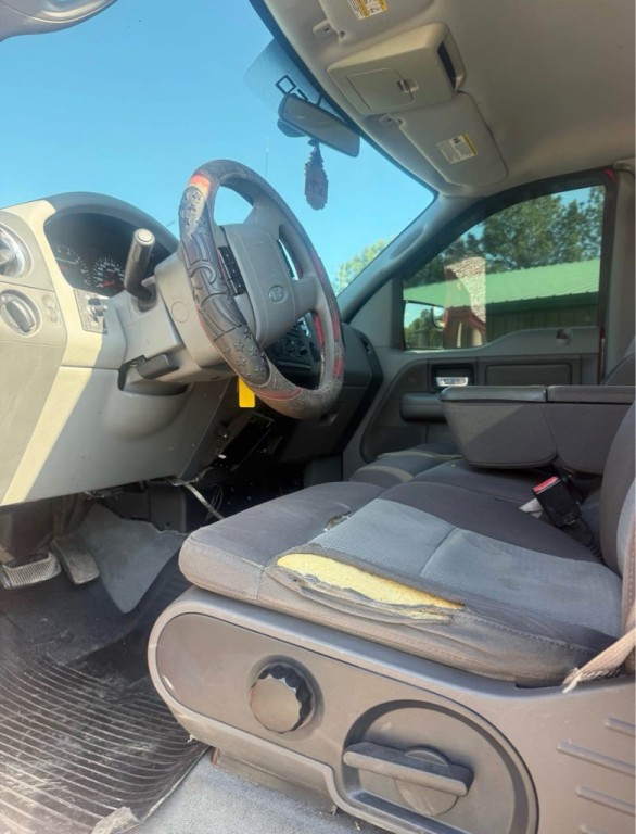 2004 Ford F-150 Image 6