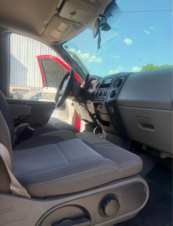 2004 Ford F-150 Image 7