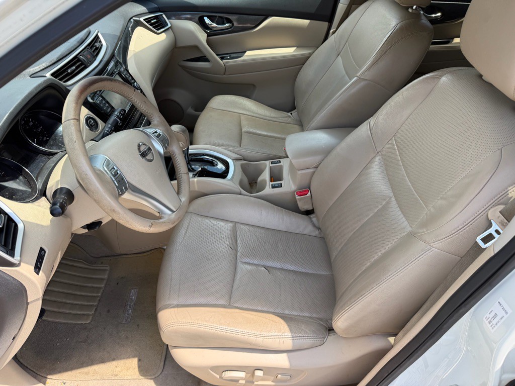 2015 Nissan Rogue Image 4