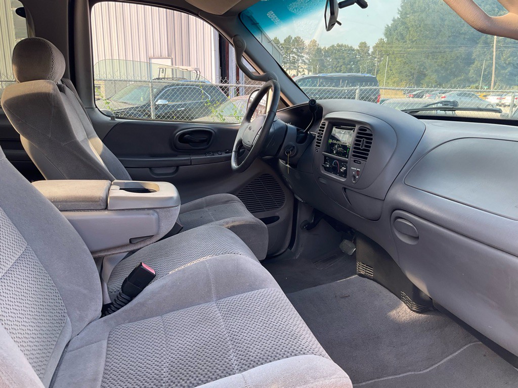 2002 Ford F-150 Image 7