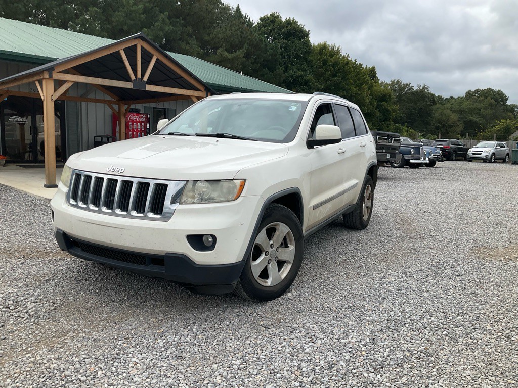 2011 Jeep Grand Cherokee Image 1