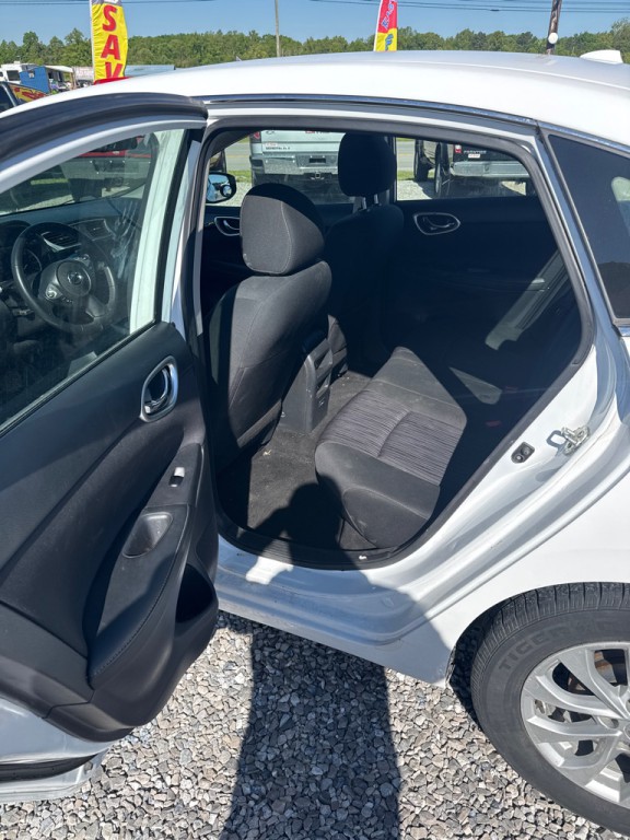 2019 Nissan Sentra Image 13