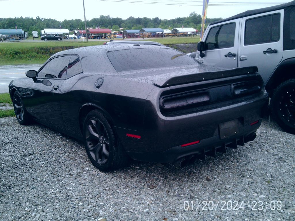 2019 Dodge Challenger Image 5