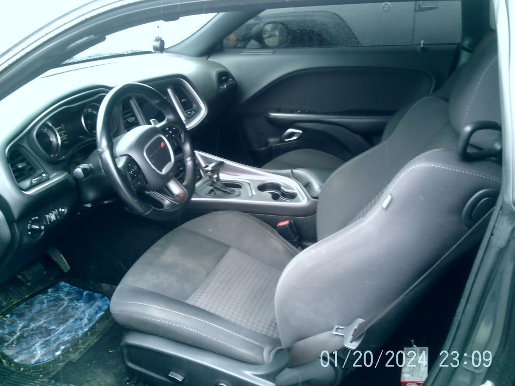 2019 Dodge Challenger Image 6