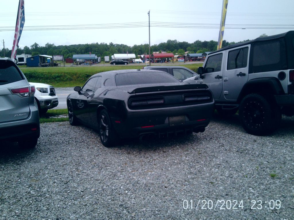 2019 Dodge Challenger Image 8