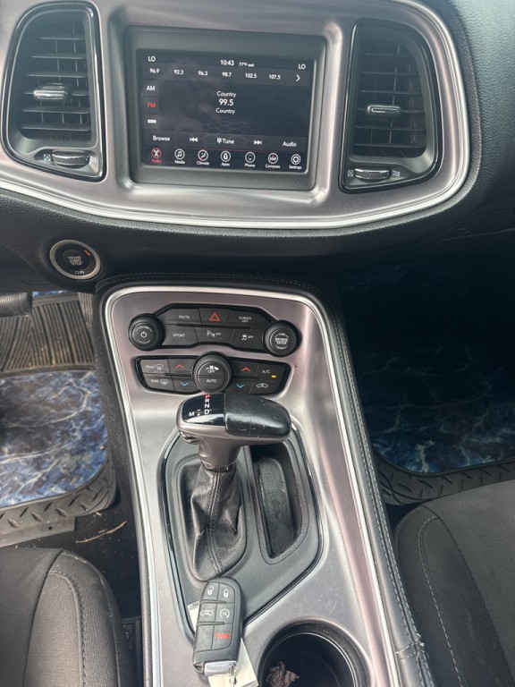 2019 Dodge Challenger Image 17