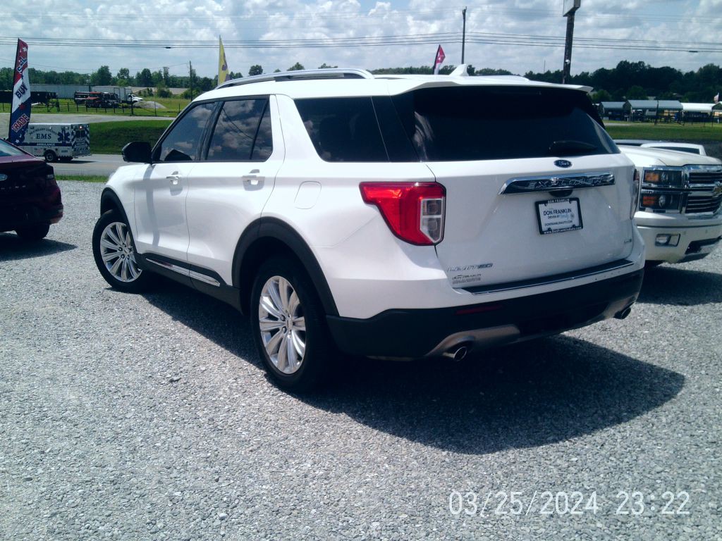 2020 Ford Explorer Image 2
