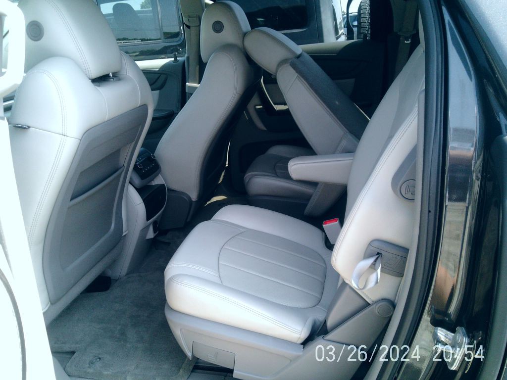 2017 GMC Acadia Image 5