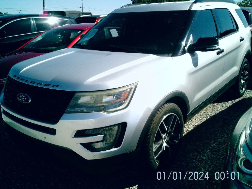 2016 Ford Explorer Image 2