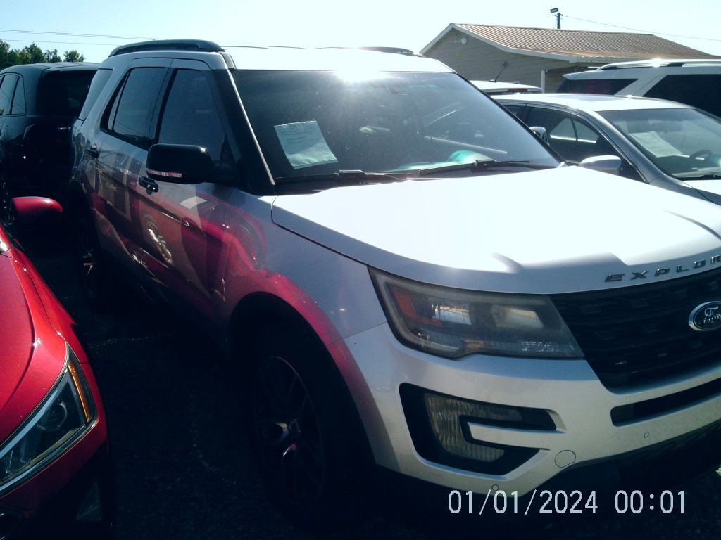 2016 Ford Explorer Image 4