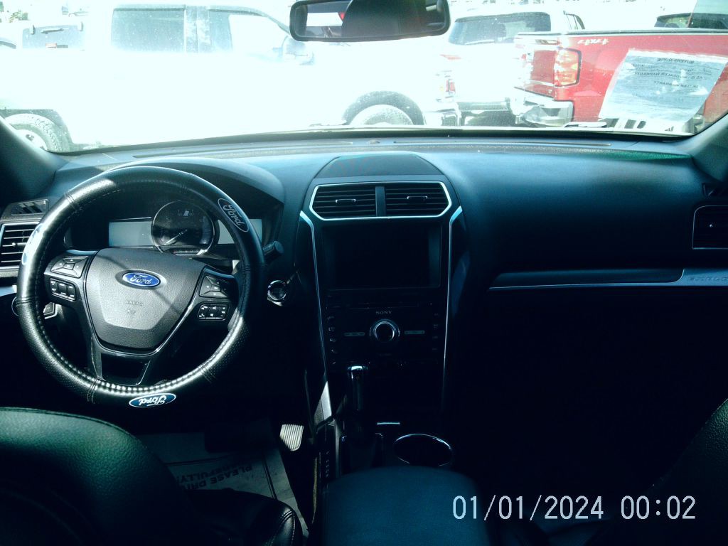 2016 Ford Explorer Image 5