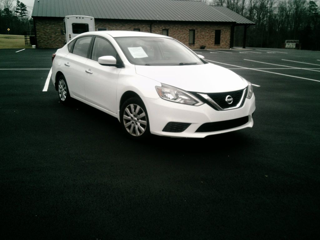 2016 Nissan Sentra Image 2