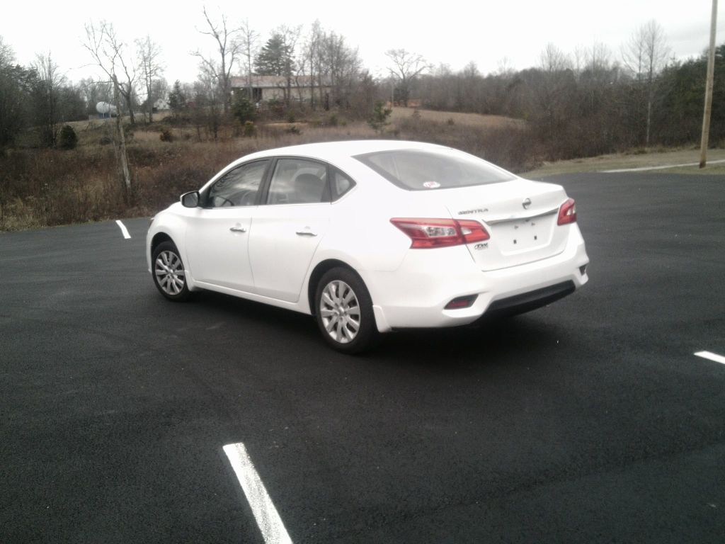 2016 Nissan Sentra Image 5