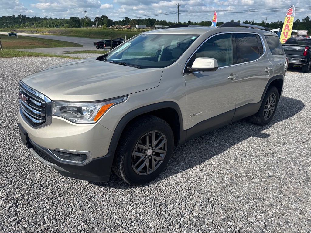 2017 GMC Acadia Image 2