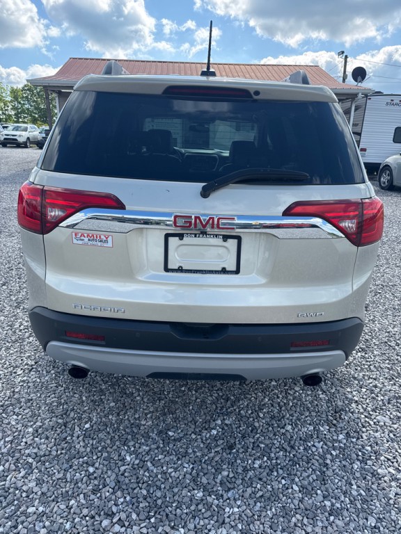 2017 GMC Acadia Image 4