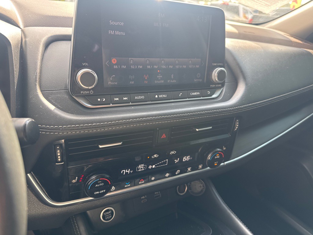 2021 Nissan Rogue Image 11