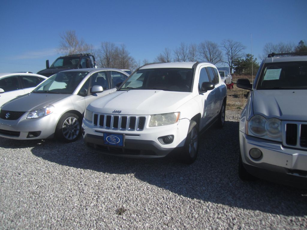 2011 Jeep Compass Image 1