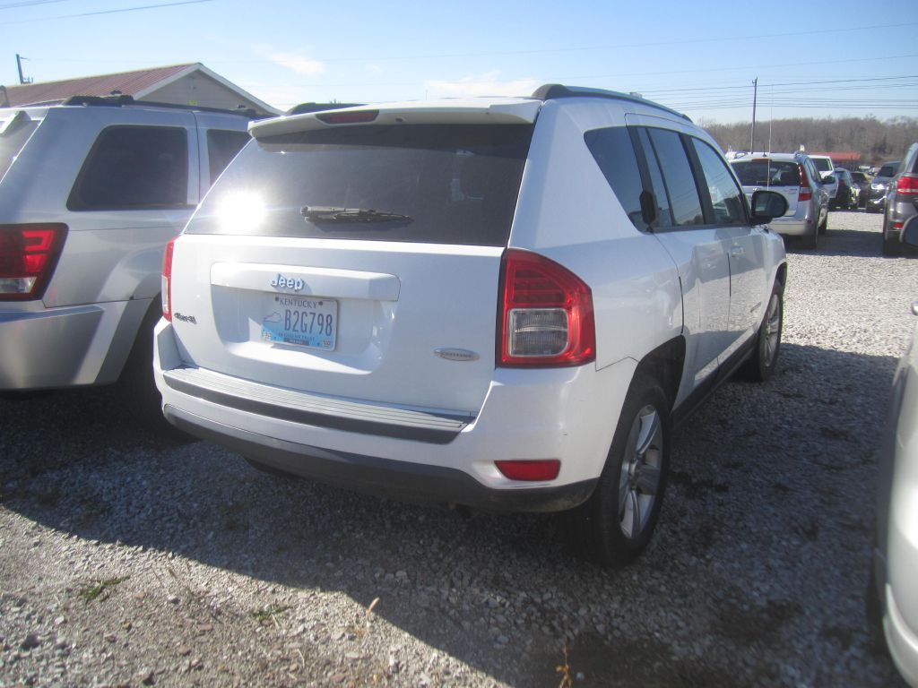 2011 Jeep Compass Image 3