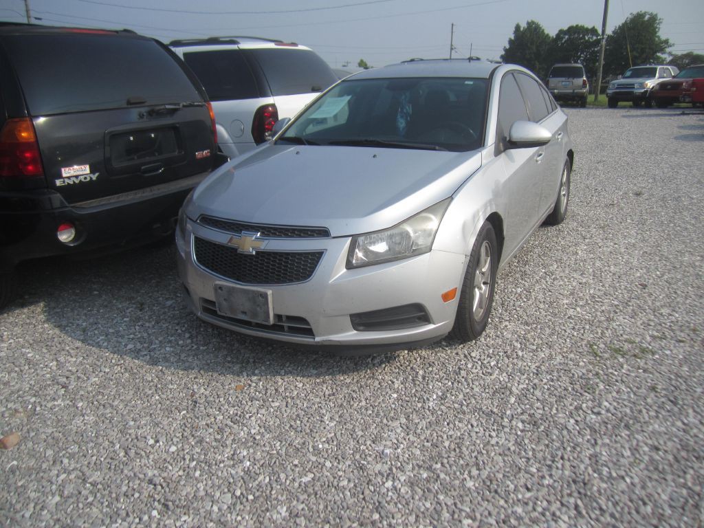2013 Chevrolet Cruze Image 1