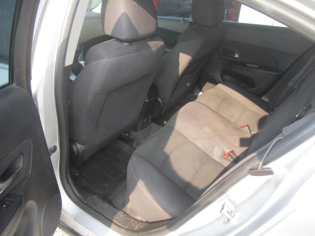 2013 Chevrolet Cruze Image 4