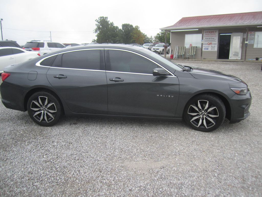 2016 Chevrolet Malibu Image 4