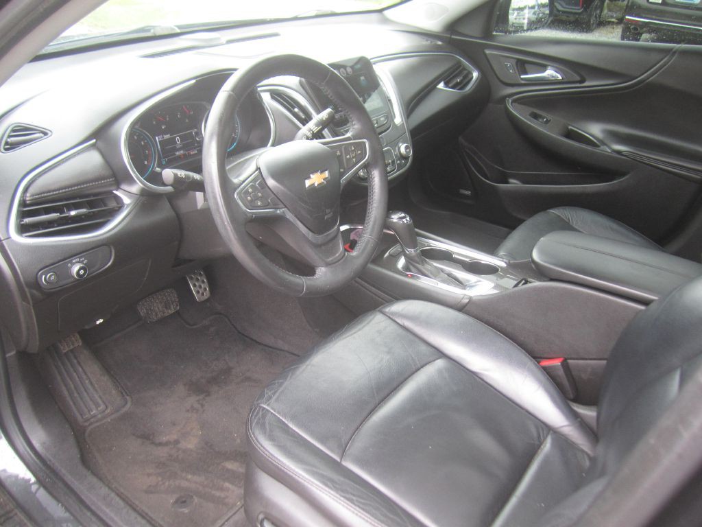 2016 Chevrolet Malibu Image 8