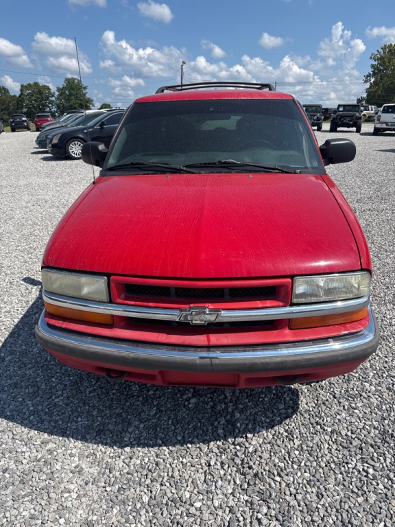2001 Chevrolet Blazer Image 1