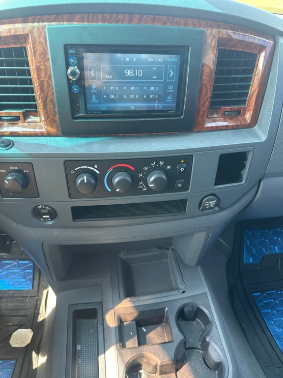 2006 Dodge Ram 2500 Image 9