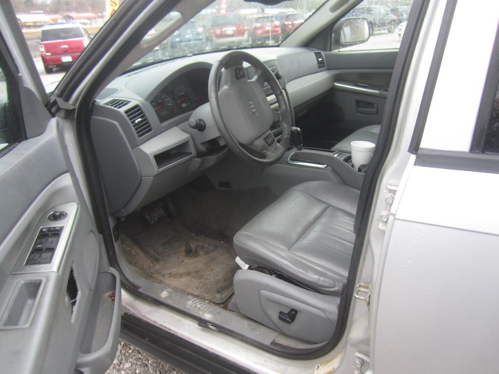 2005 Jeep Grand Cherokee Image 6