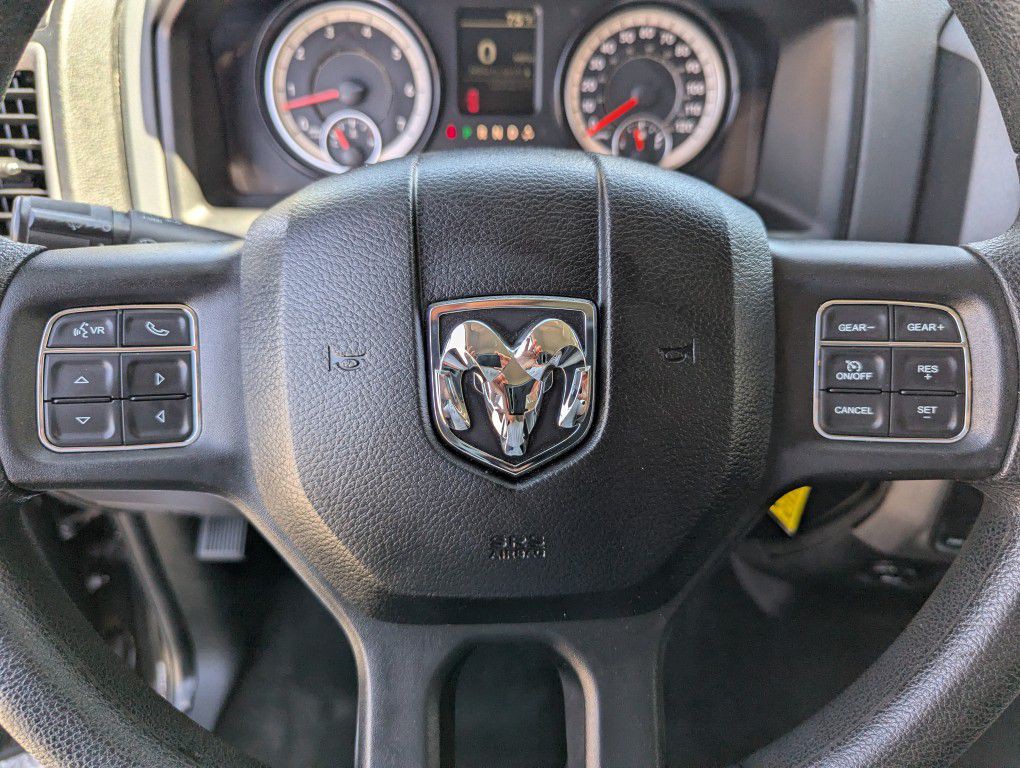 2017 RAM 1500 Image 10