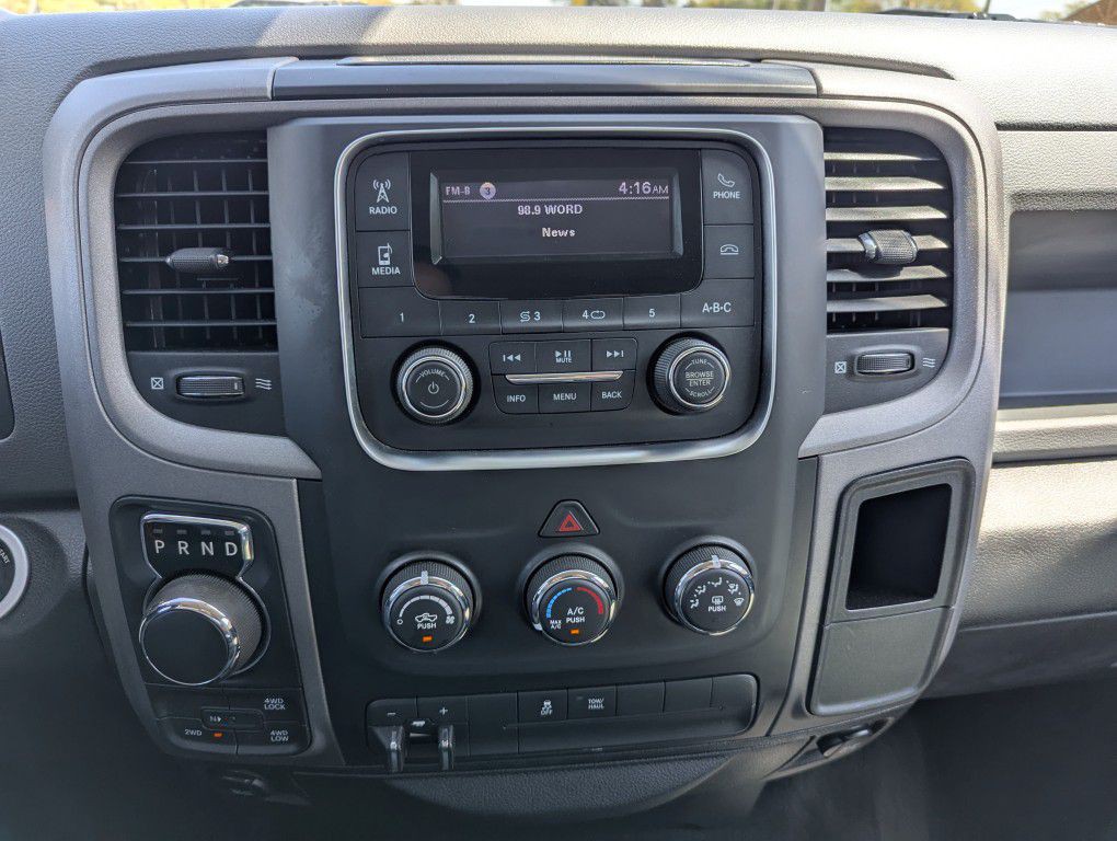 2017 RAM 1500 Image 12