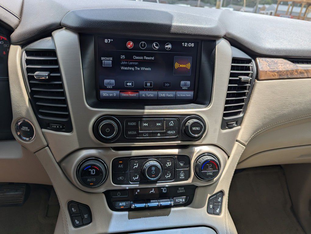 2015 GMC Yukon Image 12