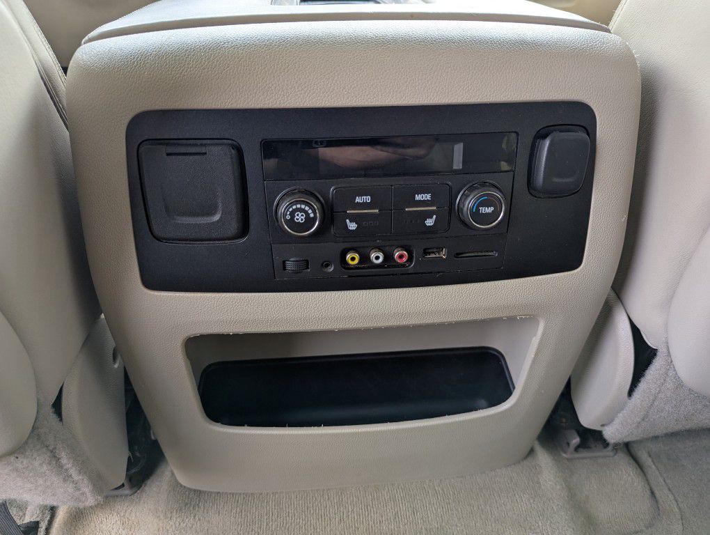 2015 GMC Yukon Image 19