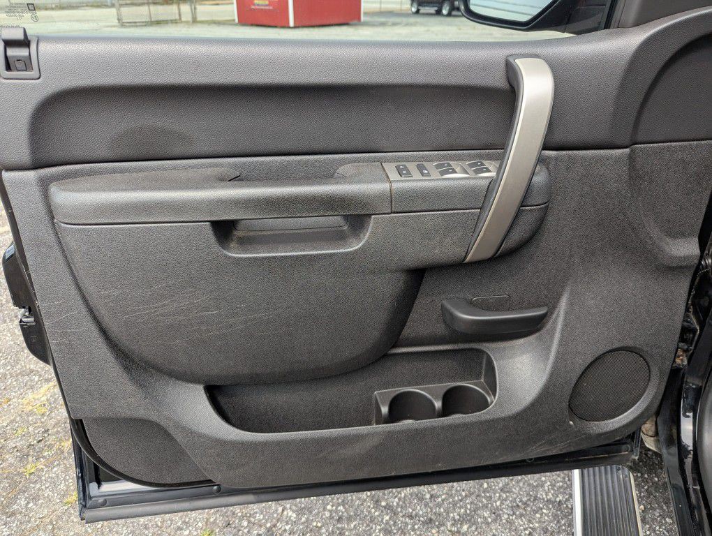 2011 Chevrolet Silverado 1500 Image 9