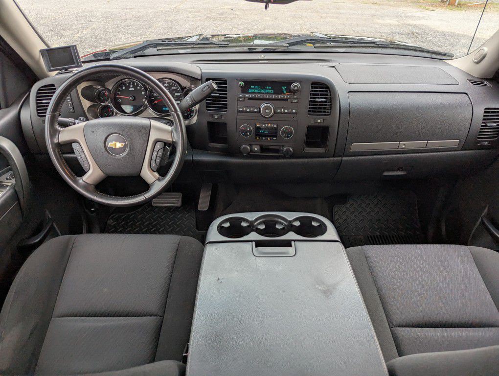 2011 Chevrolet Silverado 1500 Image 23