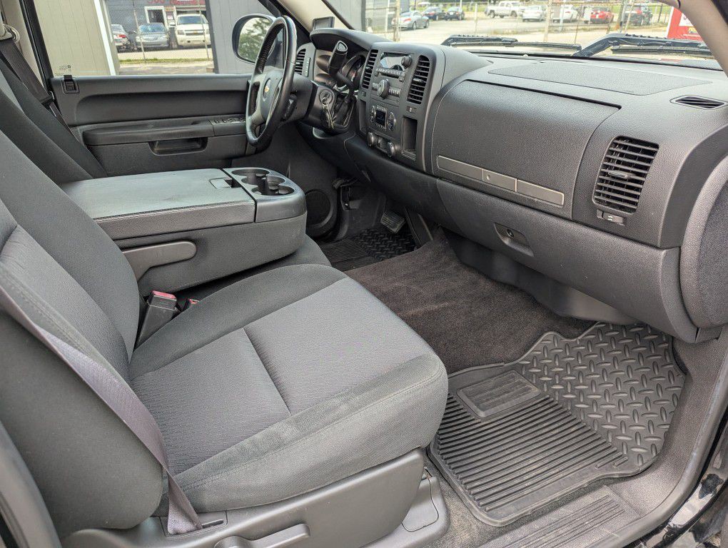 2011 Chevrolet Silverado 1500 Image 27