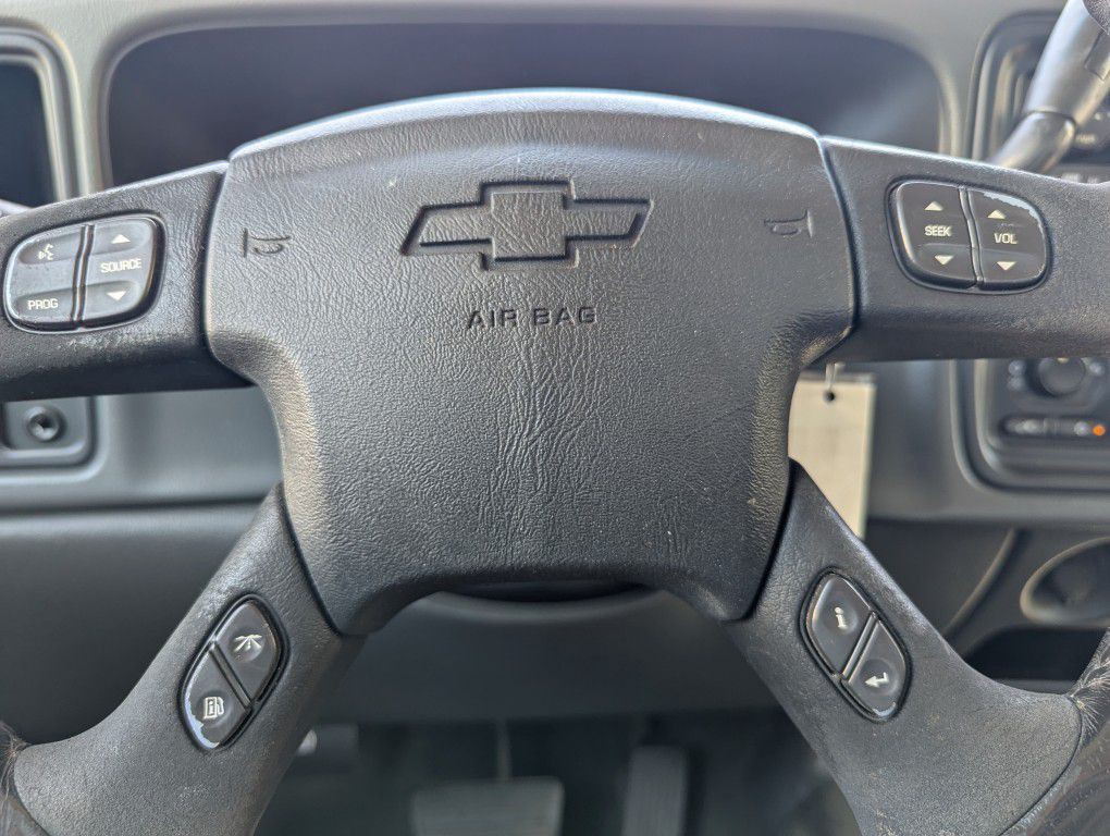 2005 Chevrolet Silverado 1500 Image 11