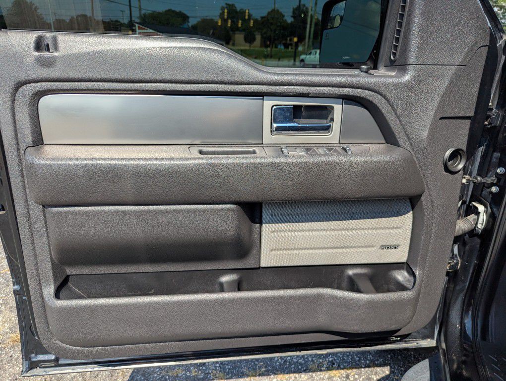 2014 Ford F-150 Image 10