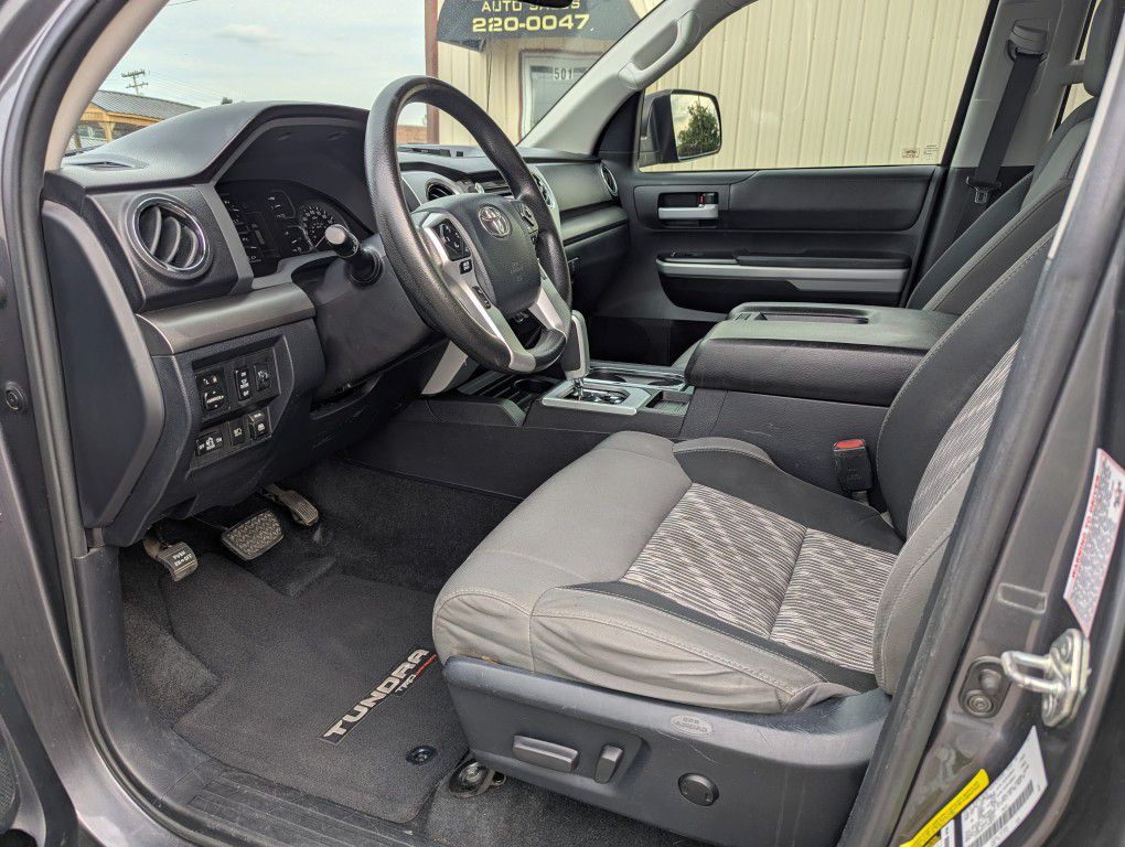 2018 Toyota Tundra Image 8