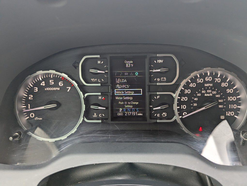 2018 Toyota Tundra Image 11