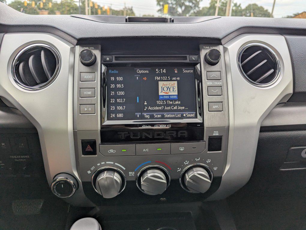 2018 Toyota Tundra Image 12