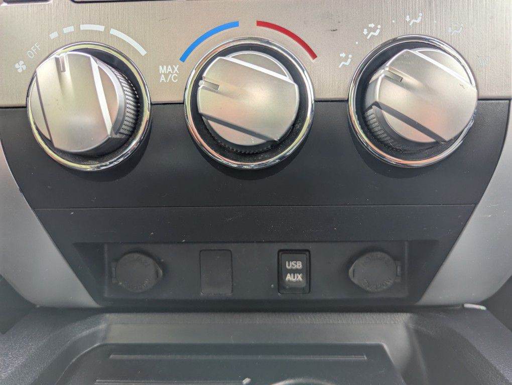2018 Toyota Tundra Image 14