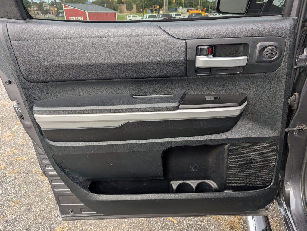 2018 Toyota Tundra Image 21