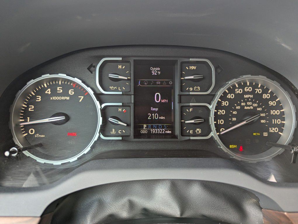 2020 Toyota Tundra Image 11