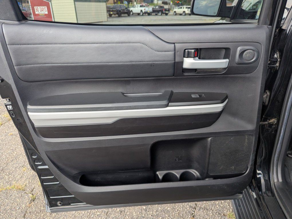 2020 Toyota Tundra Image 19