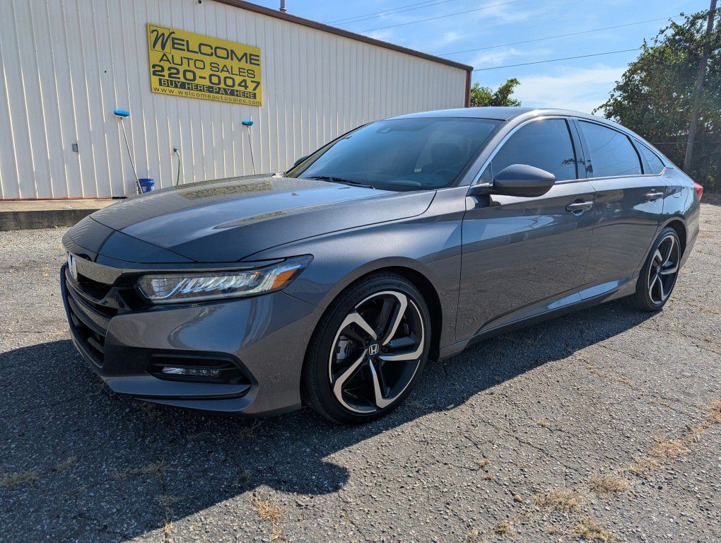 2018 Honda Accord Image 2