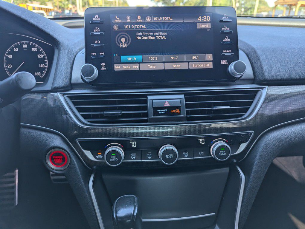 2018 Honda Accord Image 10