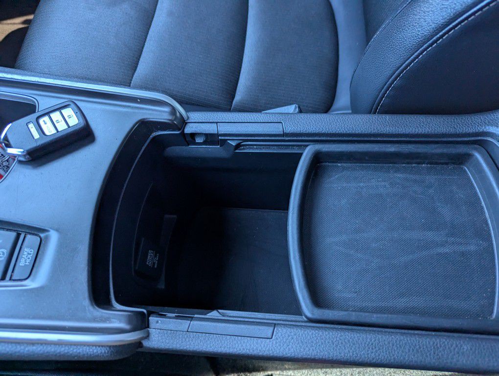 2018 Honda Accord Image 14