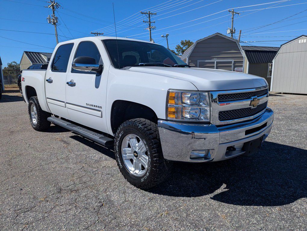 2013 Chevrolet Silverado 1500 Image 2